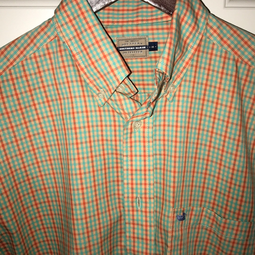 Button down T-shirt!!!!!!